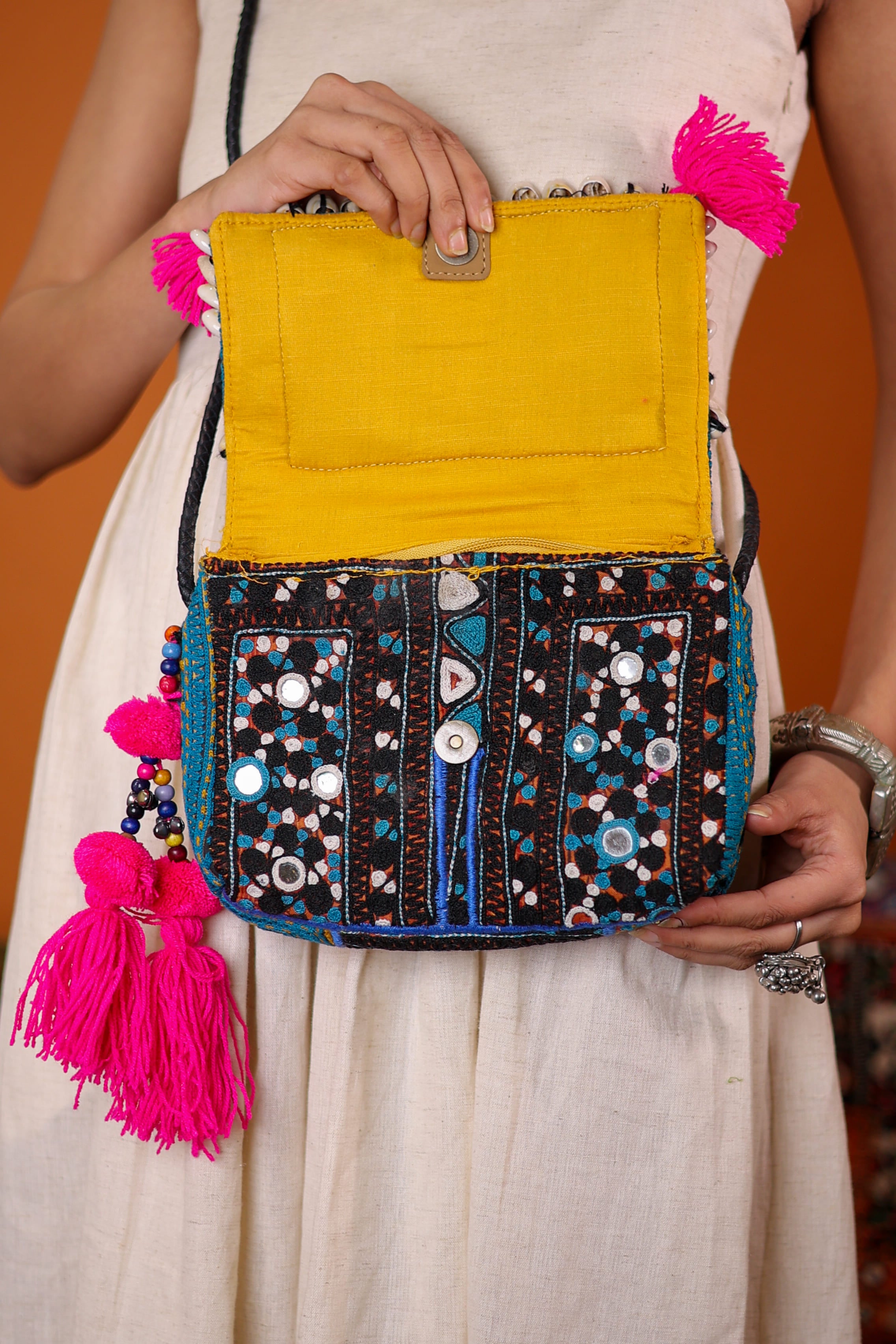 Nilofer - Balochi Sling Bag