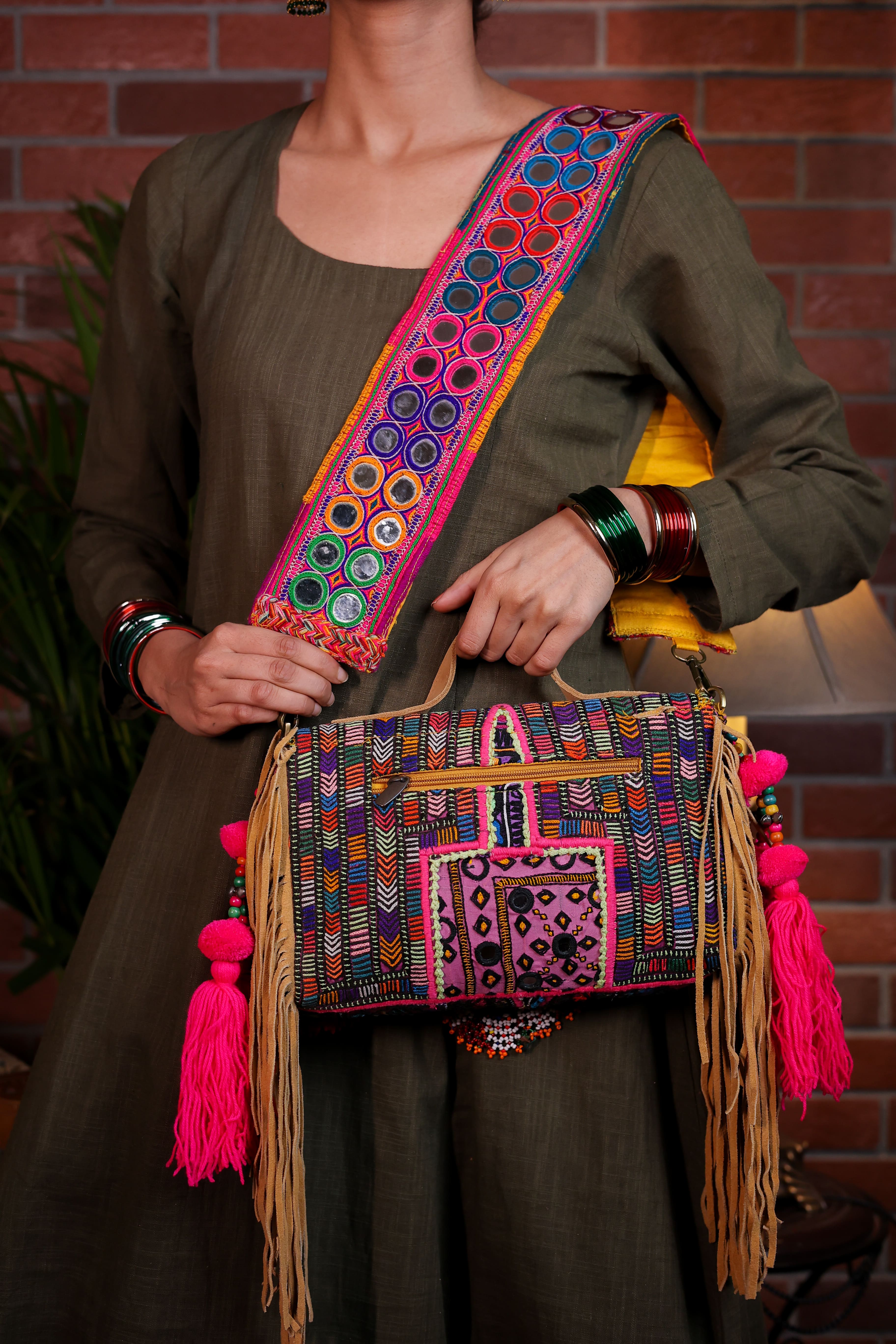 Raya - Mirror Strap Bag