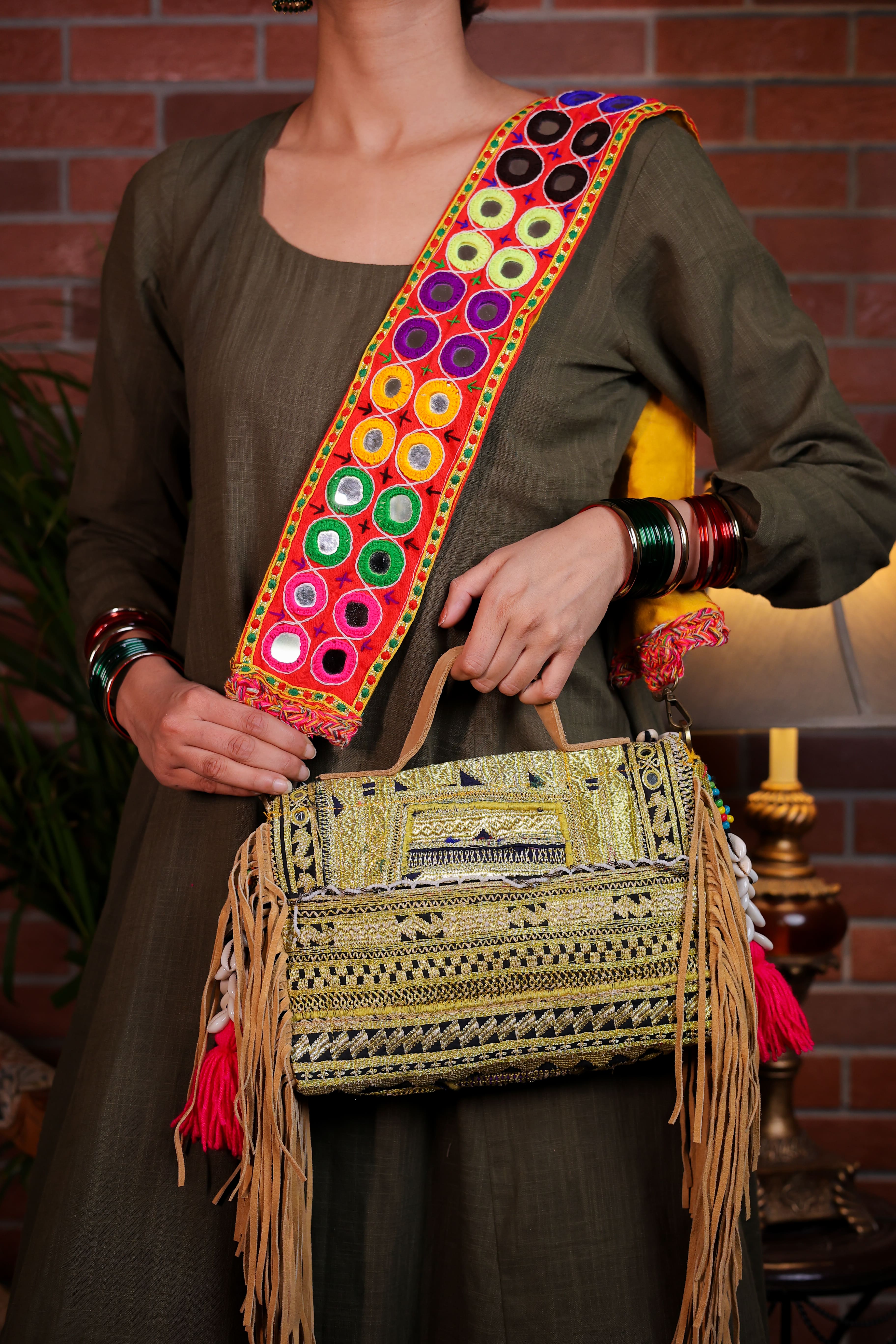 Nigaar - Mirror Strap Bag