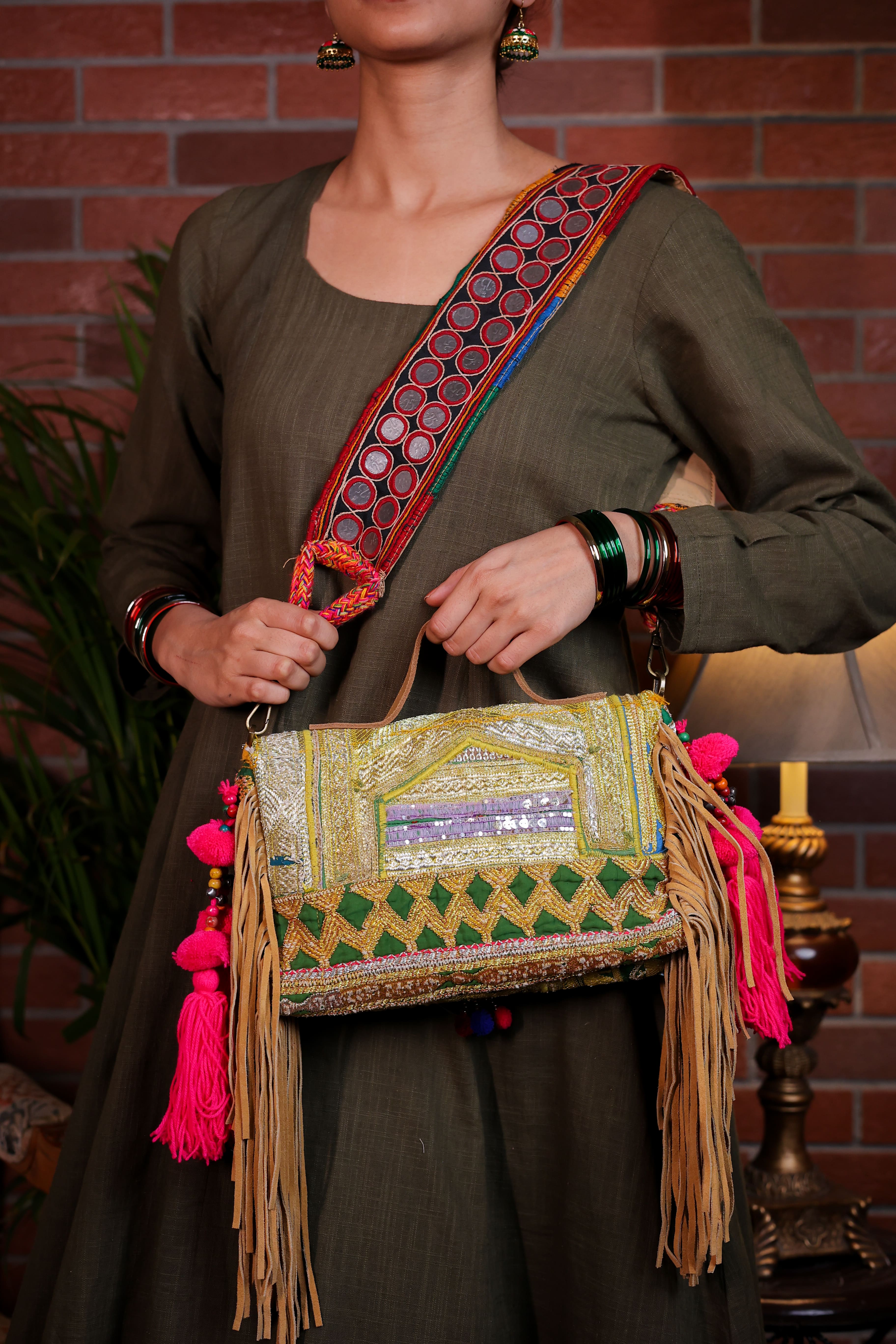 Manisa - Mirror Strap Bag